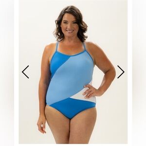 NWT! Dolfin Women's Aquashape One Pc Swimsuit w/ Criss-Cross Straps Plus Size 20